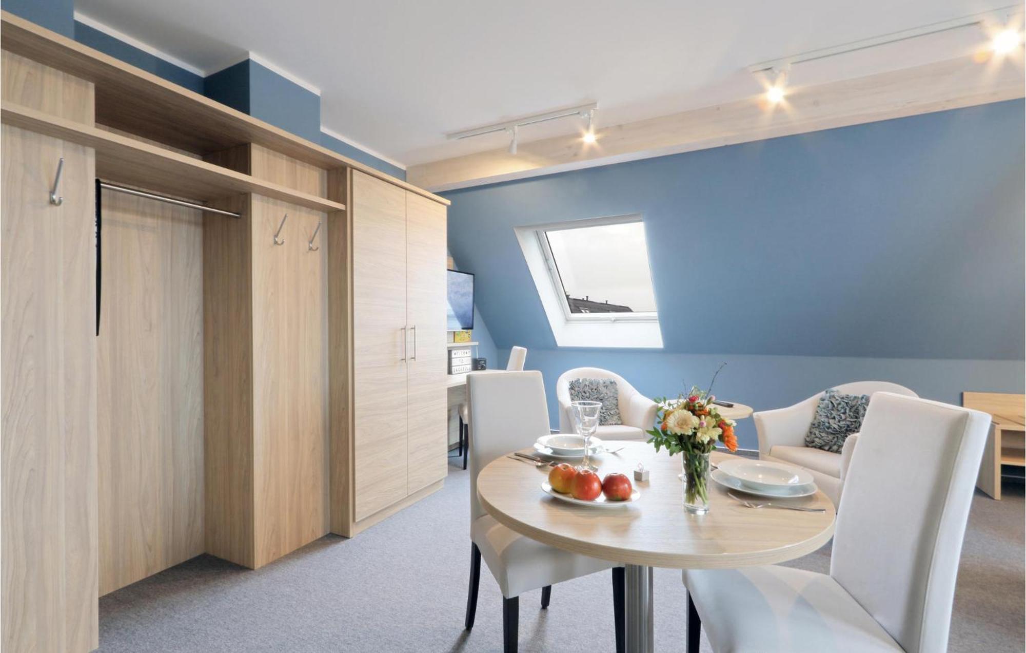 Amazing Apartment In Dagebuell With Kitchenette Buitenkant foto