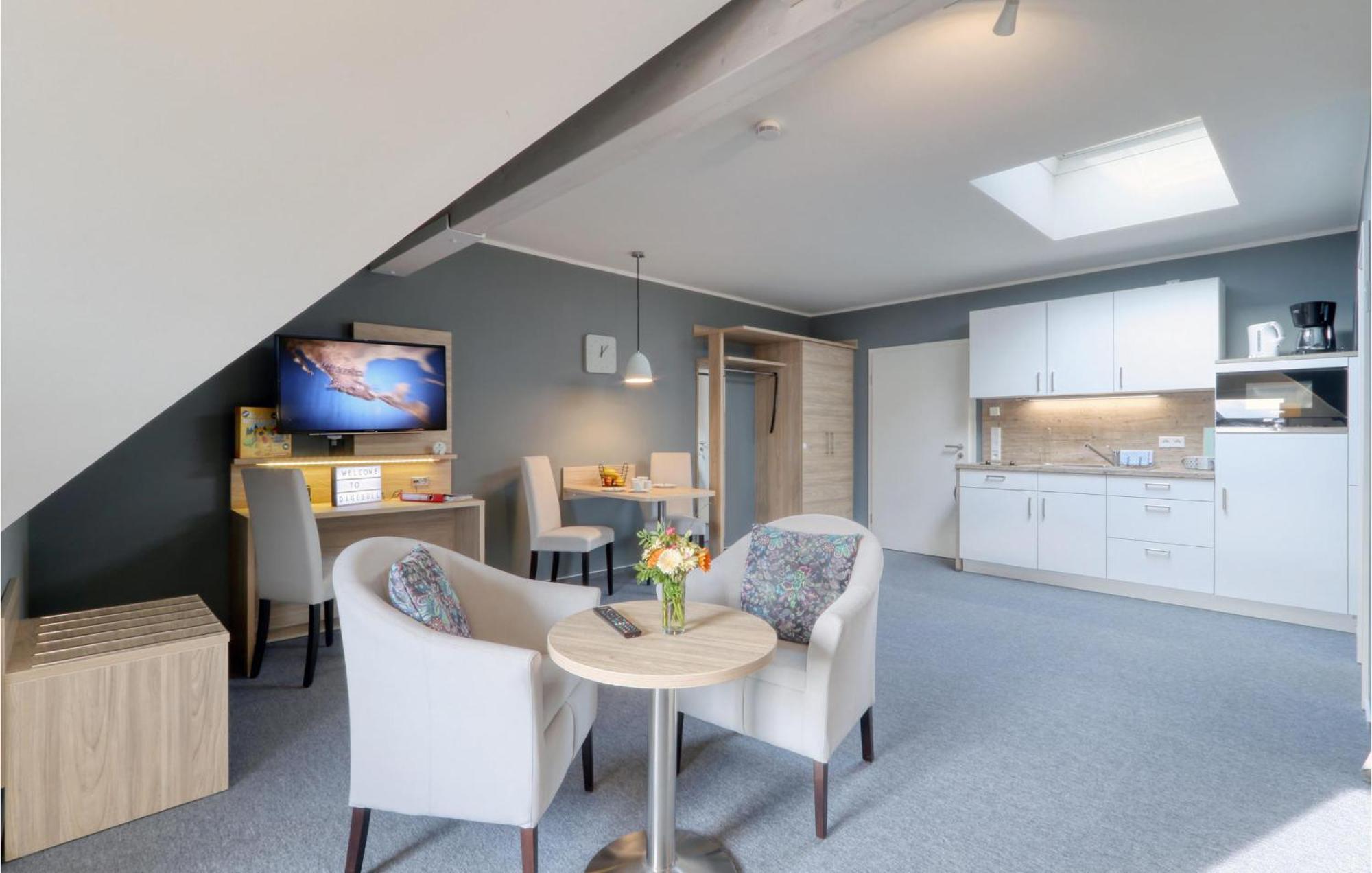 Amazing Apartment In Dagebuell With Kitchenette Buitenkant foto